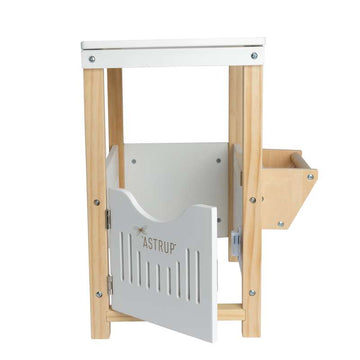 By Astrup Stajňa pre poníka na maznanie