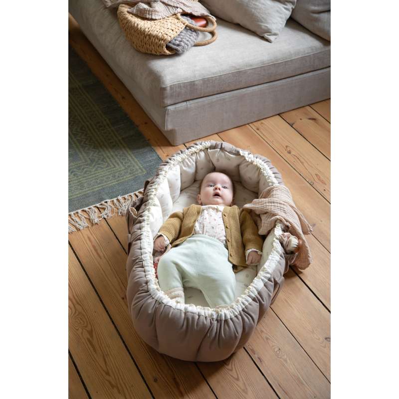 Sebra 3 az 1-ben Babynest - Sophora levelek