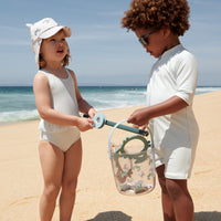 Sand and water toys 