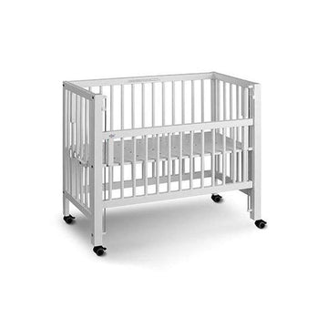 Tissi SOFIE children's bed in solid beech white incl. Safety gate, fastening belt and without mattress. 