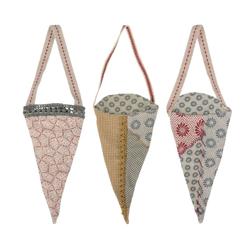 Maileg Christmas ornament in fabric - Cone shape - Red 