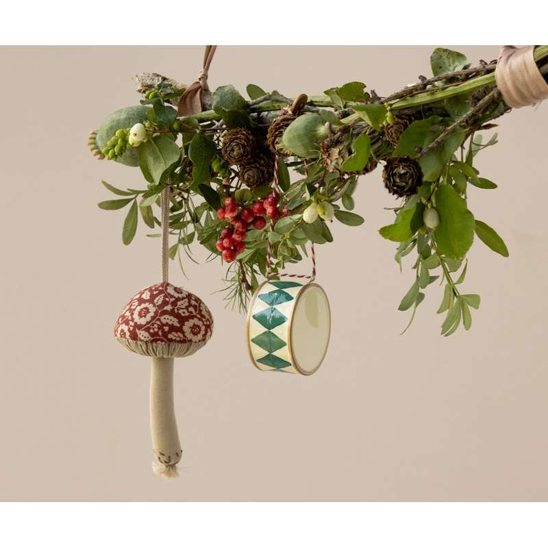 Maileg Ornamento natalizio - Metallo - Tamburo - Grande - Scuro Verde 