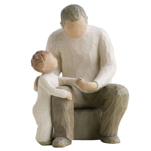 Willow Tree Dedo figurka (dedko s malým vnúčaťom) 