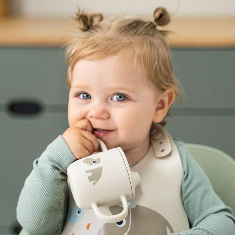 Done by Deer Tåkop m. Håndtak - Silikon - Feiring - Sand 