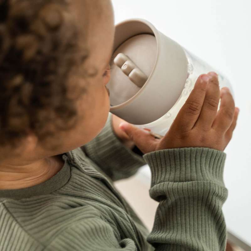 Done by Deer Treningkopp - 360° - Feiring - Sand 