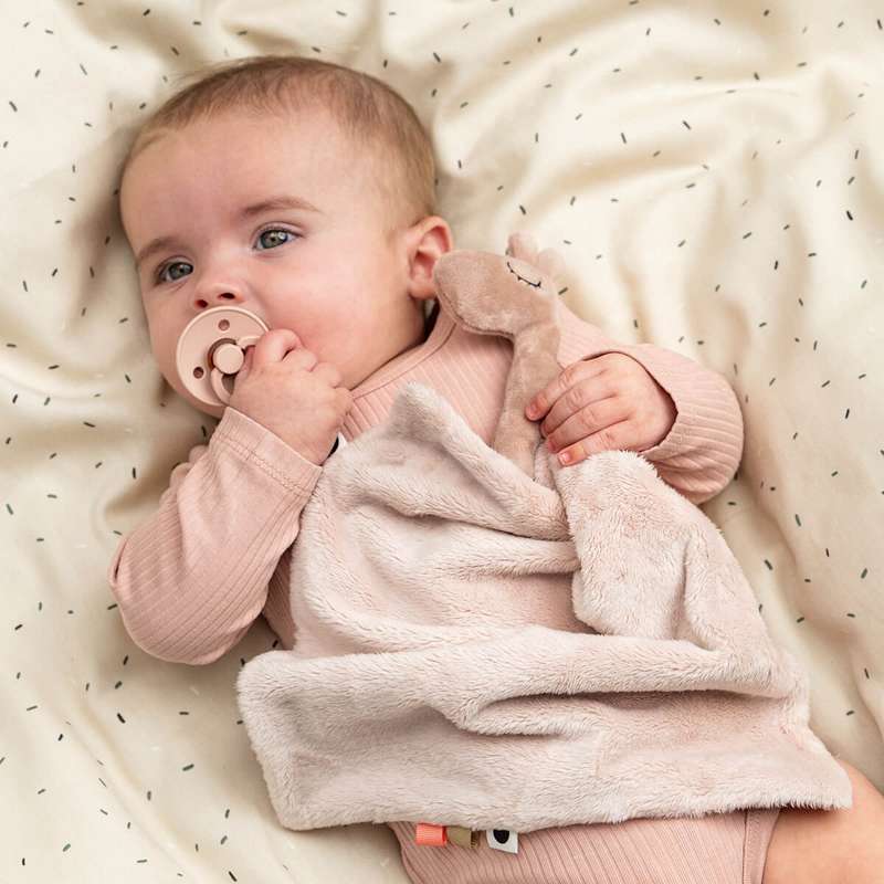 Done by Deer Nusseklud - Raffi - Púder 