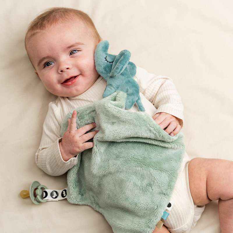 Done by Deer Nusseklud - Elphee - Kék 