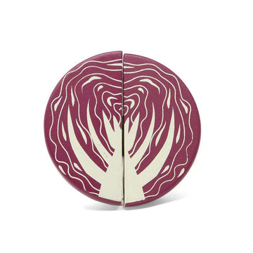 MaMaMeMo Snack of red cabbage in wood 