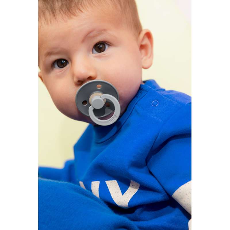 BIBS Round Colour pacifier - sz. 1 - natural rubber - Studio - Fusion - Cloud/Iron Mix 