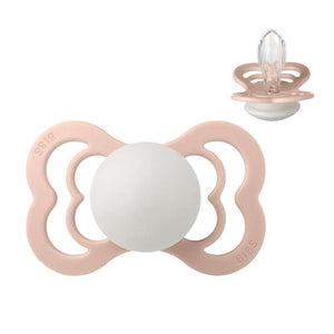 BIBS Szimmetrikus Supreme cumi - Méret 2 - Szilikon - GLOW - Blush