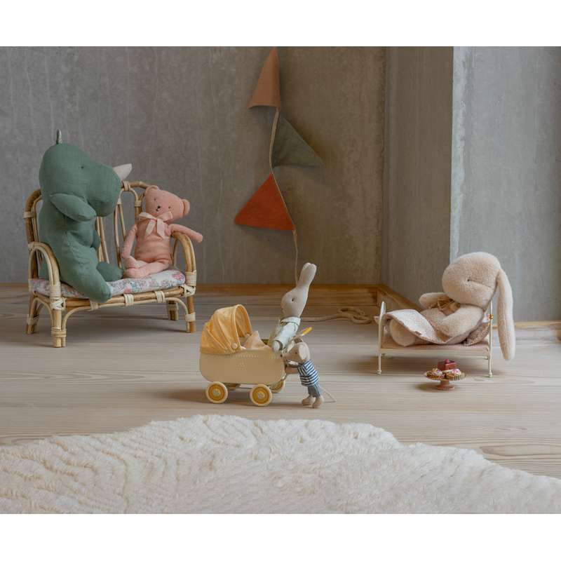 Maileg Safari Friends - Nesehorn - Medium - Salviegrønn 