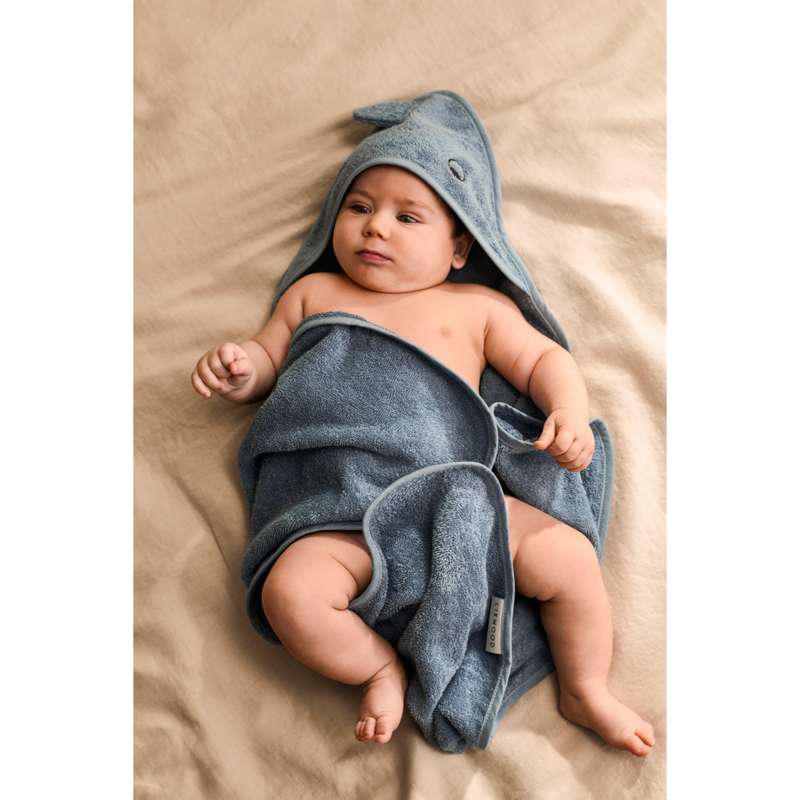 Liewood Albert Bath Towel w. Hood - Dino - Beach Blue