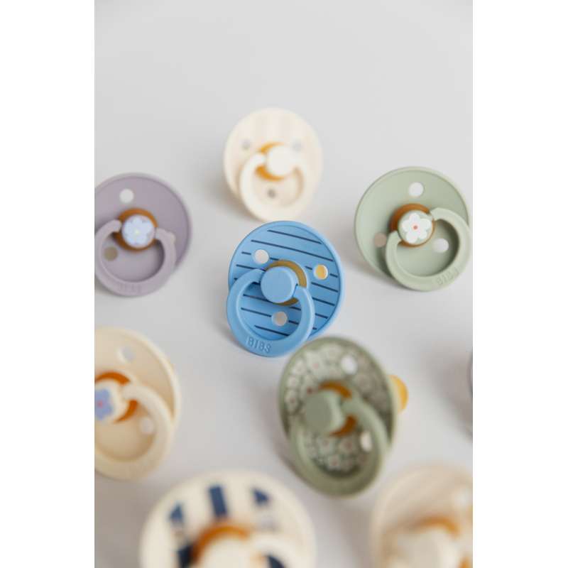 Sucette Bibs Rond Colour - t. 2 - caoutchouc naturel - Studio - Jasmine - Sauge 