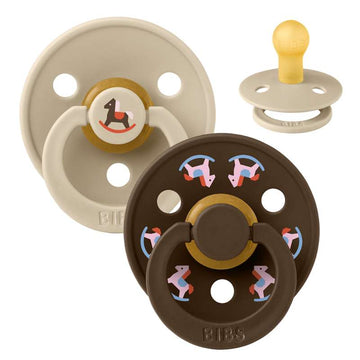 BIBS Rund Colour Sut - 2-Pak - Str. 1 - Naturgummi - Holiday Horse - Vanilla/Mocha