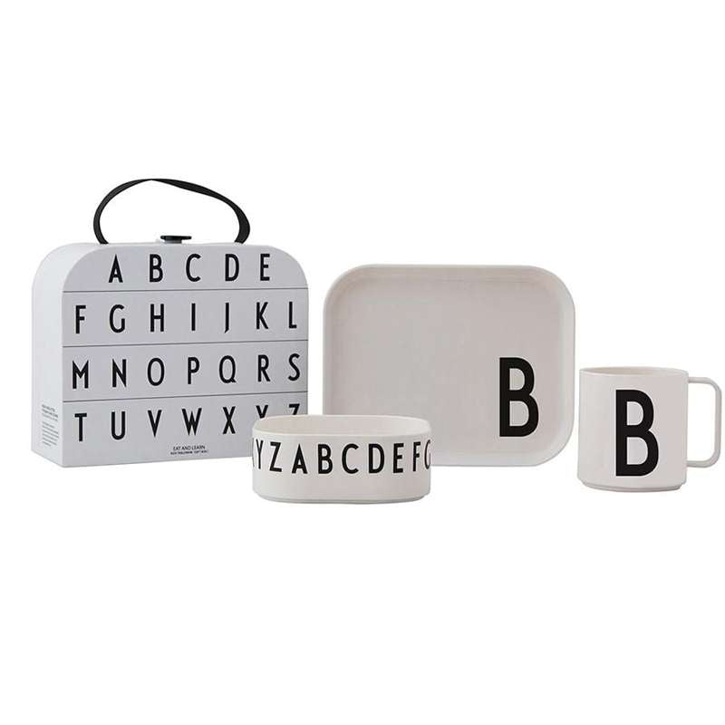 Design Letters Classiques dans une valise - Ensemble de table Tritan 