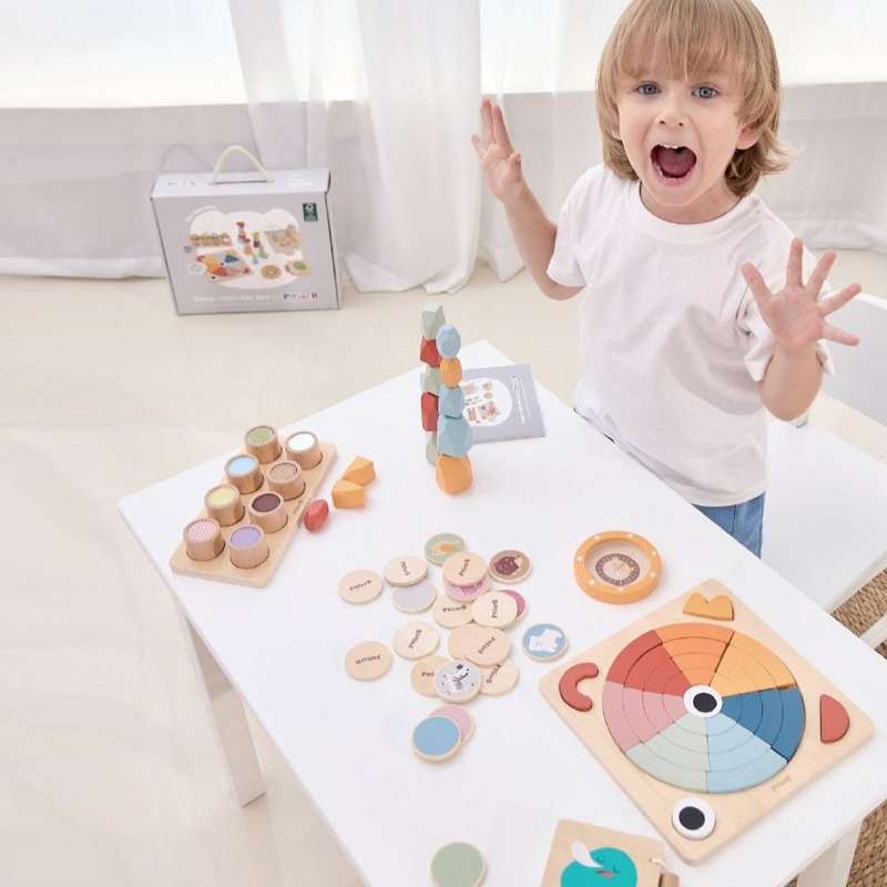 Kid'oh Grow-with-Me Box - Free Spirits (36 mths.+) 