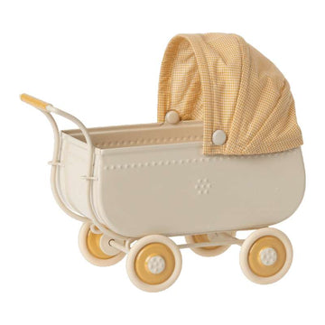 Maileg Poussette vintage avec literie - Miniature - Jaune 