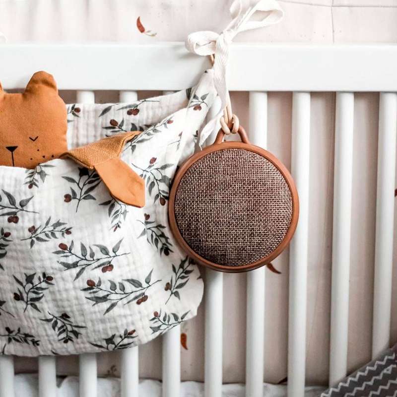 Helping White Support Speaker - Echo01 - Wood 